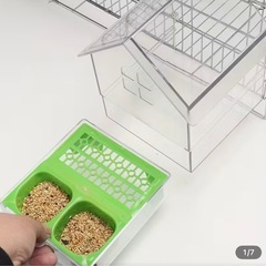 小動物用餌、水入れの画像