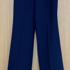 センタープレス　ハイウエストパンツ　フレア　紺ブルー　ネイビー　スラックスの画像