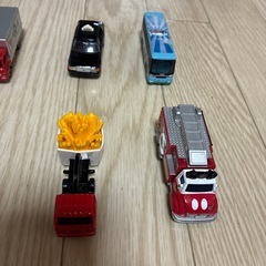 トミカ　ミニカーの画像