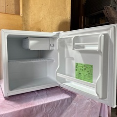 冷蔵庫　ワンドア冷蔵庫　右開き　45L  IRISOHYAMA  2021年製　ホワイト　動作確認済み　中古の画像
