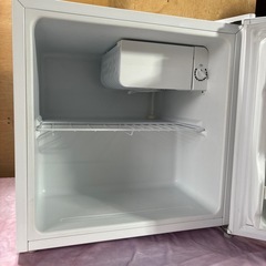冷蔵庫　ワンドア冷蔵庫　右開き　45L  IRISOHYAMA  2021年製　ホワイト　動作確認済み　中古の画像