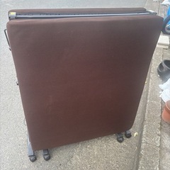 折りたたみベッドの画像