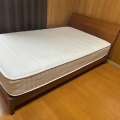 セミダブルベット マットレスの画像