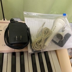 CASIO電子ピアノ　スタンド付きの画像