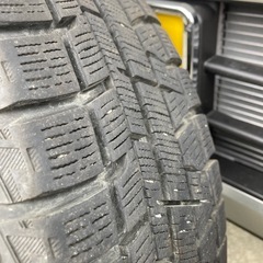 スタッドレスタイヤの画像