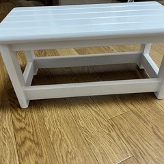 スツールの画像