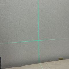 BOSCH　ボッシュ　クロスラインレーザー＆測量用アルミ三脚の画像