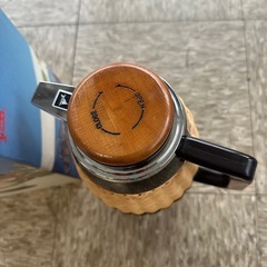 レトロ ヨットマホービン株式会社 手編湯差 魔法瓶 籐 1.0リットル 未使用品の画像