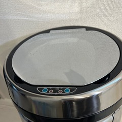 センサー式　自動開閉　ゴミ箱の画像