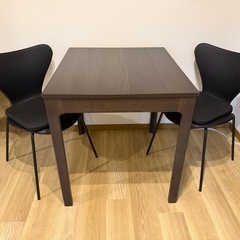 IKEA伸縮テーブルEKEDALEN&椅子2脚  の画像