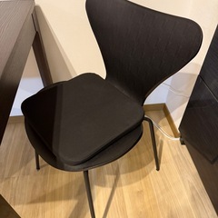 IKEA伸縮テーブルEKEDALEN&椅子2脚  の画像