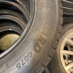 ハリヤ- CX-5 CR-V 等に G075 225/65R17 中古　4本　の画像