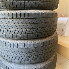 ブリヂストン 2023年製 スタッドレスタイヤ 状態良好の画像