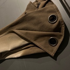 重い金属製アンティークカーテンレールの画像