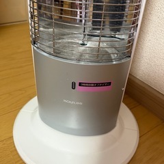 小泉成器カーボンヒーターの画像