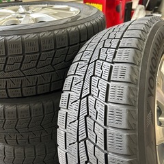 2022年製　205/60R16 ヨコハマ　スタッドレスタイヤ　VOXY ノア　プリウスα 4本セット　税込みですの画像
