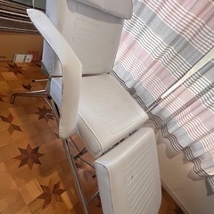  エステベッド マッサージベッド エステティック フェイシャルの画像