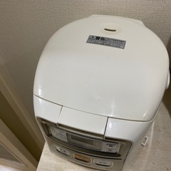 炊飯器　3合の画像