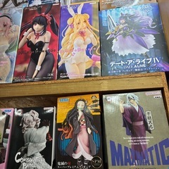 フィギュア大量にありますの画像