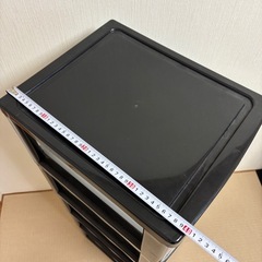 プラスチック衣装ケースの画像