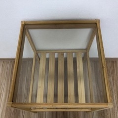 新品同様　IKEA ガラスサイドテーブルの画像
