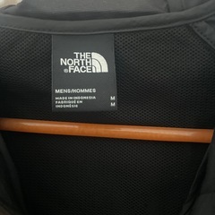 ノースフェイスウインドブレーカー
の画像