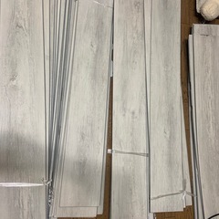 ニトリ　フロアタイル　73枚の画像