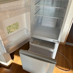 冷蔵庫（SHARP）の画像