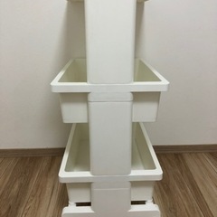 キャスター付き3段ラックの画像