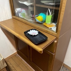 食器棚
の画像