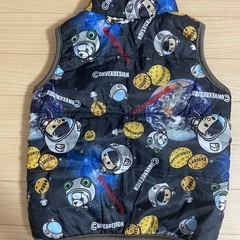 子供服100cm ①ベスト　リバーシブル　の画像