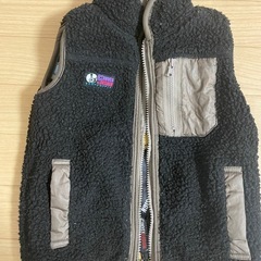 子供服100cm ①ベスト　リバーシブル　の画像