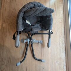 西松屋テーブルチェアの画像