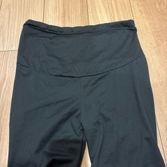 【新品未使用】agkiss マタニティスパッツ（グレー／ブラック）タグなしの画像