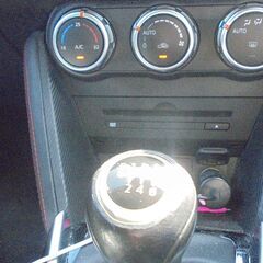 ☆☆☆彡リッター３０キロマシン！６ＭＴ軽油車！２６ｙ純白デミオ！『ＸＤツーリング』ナビＴＶ！ＥＴＣ！スマキー！バリ山タイヤ！実検ワイド令和９年６月末迄！の画像