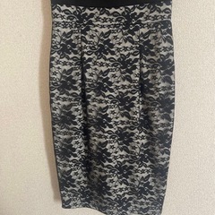 タイトドレスの画像