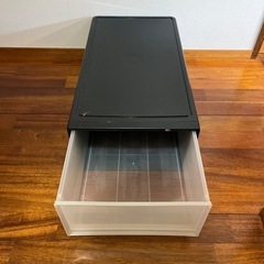 衣装ケースの画像