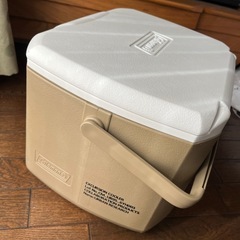 「Coleman × URBAN RESEARCH」 |（コールマン×アーバンリサーチ） エクスカーションクーラー16QT クーラーボックスの画像