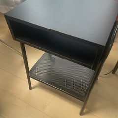 IKEA ベットサイドテーブル
の画像