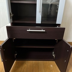 (受け渡し予定者決まりました)食器棚の画像