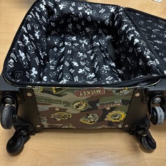 ディズニーキャリーケースの画像