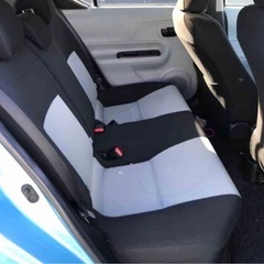 トヨタ　アクア　平成25年　人気の水色　美車の画像