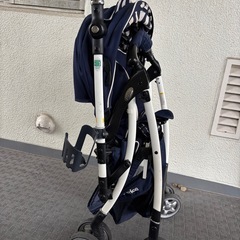 apricaベビーカー AB型 ネイビーの画像