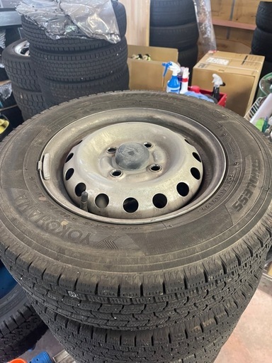 ヨコハマ スタッドレス ice GUARD  タイヤのみ 
4本セット