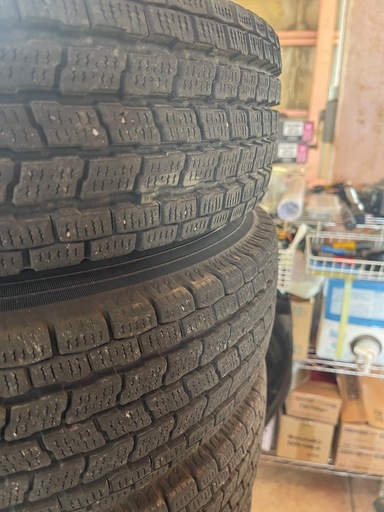 ヨコハマ スタッドレス ice GUARD  タイヤのみ 
4本セット 