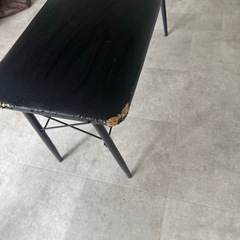 ビンテージ長椅子の画像