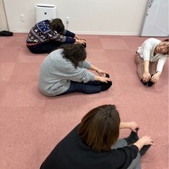 体の硬い人のためのヨガ（少人数制）