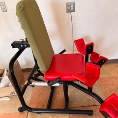 内転筋　筋トレマシーン　健康器具　股関節の画像