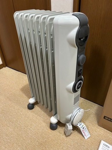 【美品】デロンギ　オイルヒーター　HJ0812