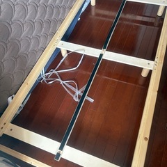 ベッドフレームの画像